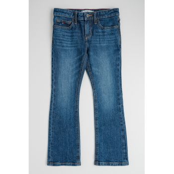 Blugi bootcut