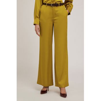 Pantaloni satinati cu croiala ampla