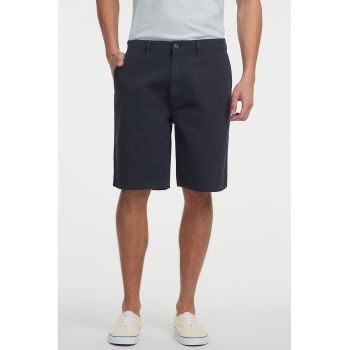 Pantaloni scurti cu buzunare laterale