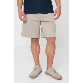 Pantaloni sucrti texturati cu snur