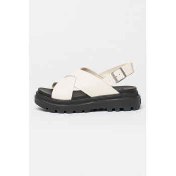 Sandale flatform din piele cu catarama