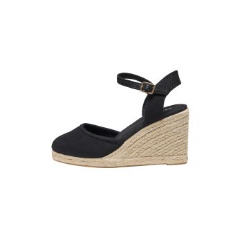 Sandale wedge cu catarama si model uni