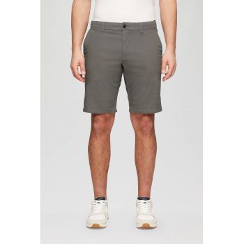Bermude chino cu model uni