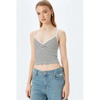 Top crop cu decolteu in V si model in dungi