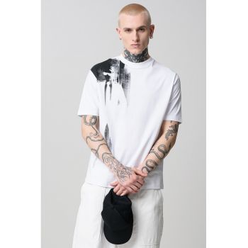 Tricou cu imprimeu grafic