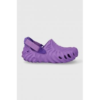Crocs șlapi copii Salehe Bembury x The Pollex Clog culoarea violet