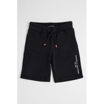 Pantaloni scurti cu buzunare laterale