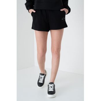 Pantaloni scurti cu buzunare oblice
