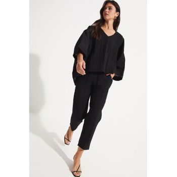 Set de bluza lejera si pantaloni - 2 piese