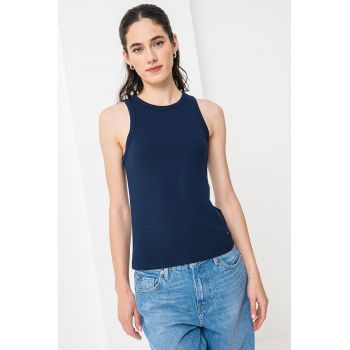 Top slim fit cu striatii