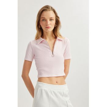 Tricou crop cu fenta cu fermoar