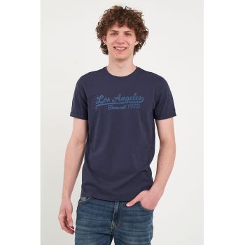 Tricou elastic cu text