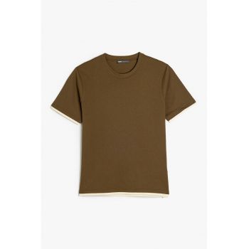 Tricou lejer din bumbac cu decolteu la baza gatului