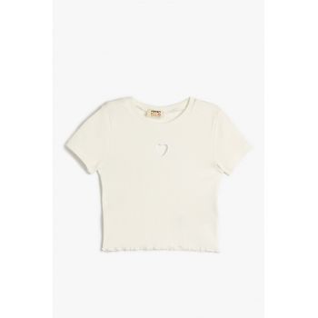 Tricou striat cu decolteu la baza gatului