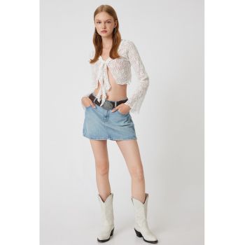 Bluza crop de dantela