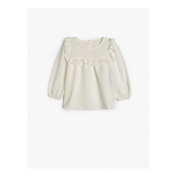 Bluza cu decolteu rotund - model in dungi si volane