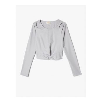Bluza cu decupaje