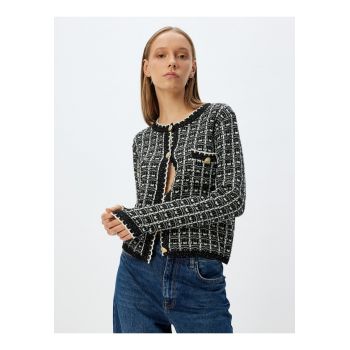 Cardigan cu model in carouri si nasturi metalici