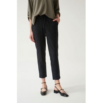 Pantaloni jogger crop din amestec de lyocell