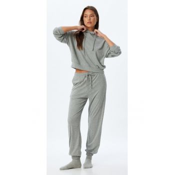 Pantaloni lejeri de trening cu snur