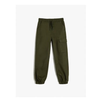 Pantaloni relaxed fit cu buzunar lateral cu clapa