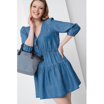 Rochie scurta evazata cu decolteu in V