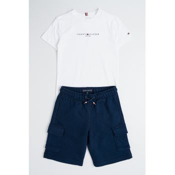 Set de tricou si imprimeu logo si pantaloni scurti - 2 piese