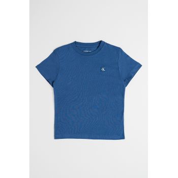 Tricou cu decolteu la baza gatului