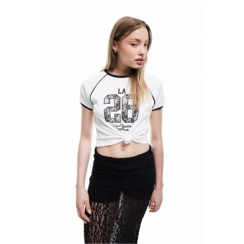 Tricou slim fit cu maneci raglan