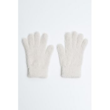 Manusi pufoase din tricot