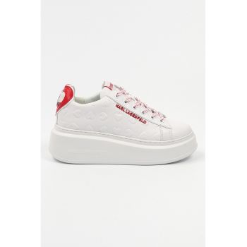 Pantofi sport wedge cu inimi in relief