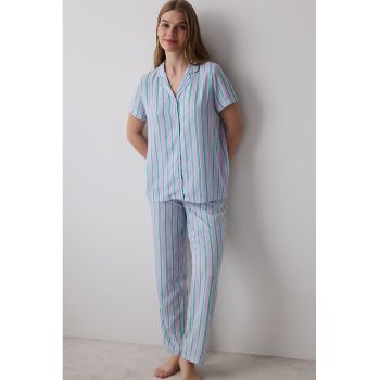 Pijama cu nasturi si model in dungi