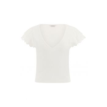 Tricou slim fit cu decolteu in V
