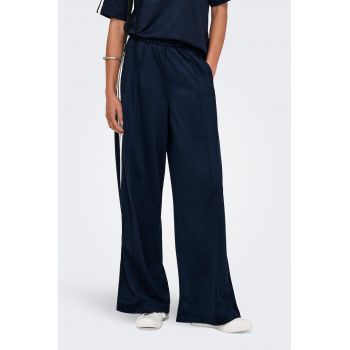 Pantaloni de trening cu buzunare laterale