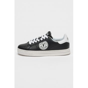 Pantofi sport low-cut de piele Court 88