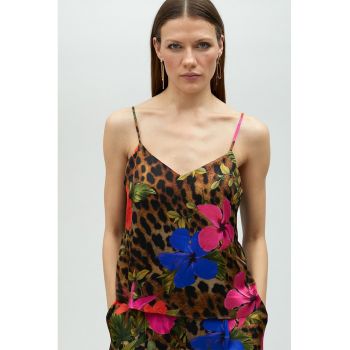 Top cu animal print si model floral