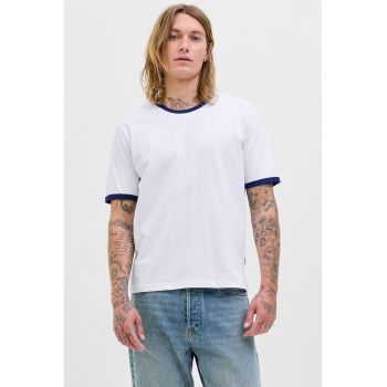 Tricou cu detalii contrastante