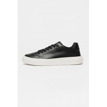 Pantofi sport low cut cu sireturi
