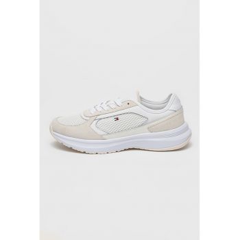 Pantofi sport din piele intoarsa cu insertii din material textil