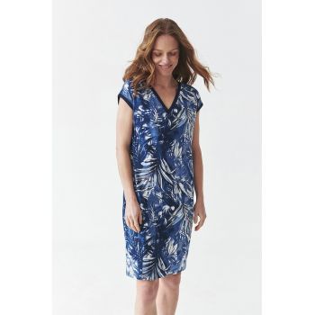 Rochie cu model si decolteu in V