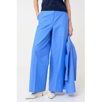 Pantaloni ampli cu talie inalta