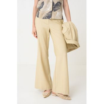 Pantaloni ampli cu talie inalta