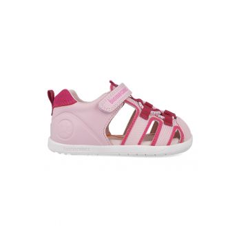 Sandale cu inchidere velcro si garnituri din material textil
