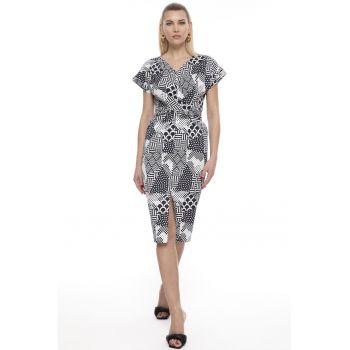 Rochie cu model si slit frontal