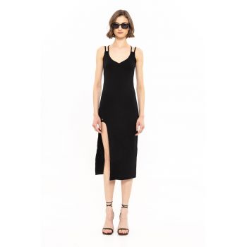 Rochie fara maneci cu slit lateral