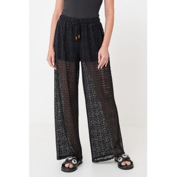 Pantaloni din dantela cu croiala ampla