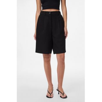 Pantaloni scurti cu croiala ampla