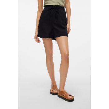 Pantaloni scurti din amestec de in cu snur de ajustare in talie