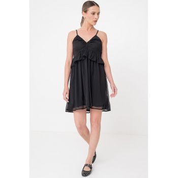Rochie mini evazata cu aplicatii cu volane