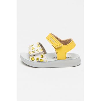 Sandale cu velcro si inimi
